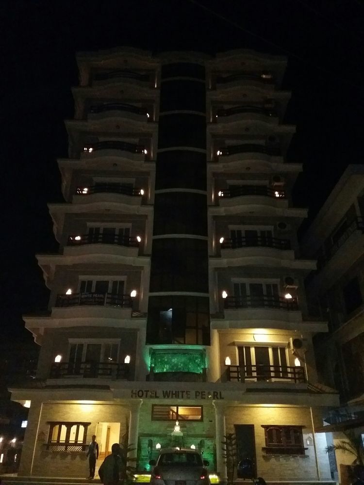 Hotel White Pearl Pokhara Luaran gambar