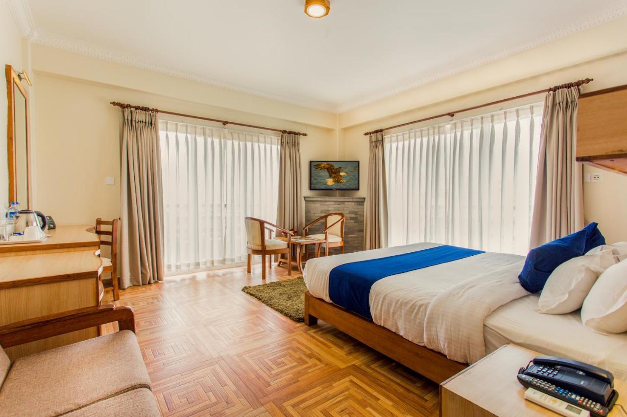 Hotel White Pearl Pokhara Luaran gambar