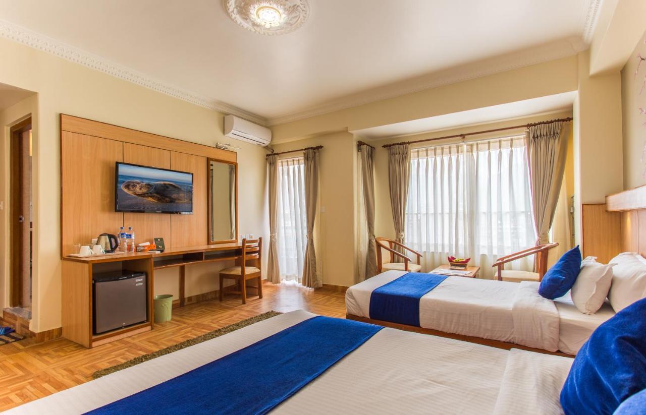 Hotel White Pearl Pokhara Luaran gambar