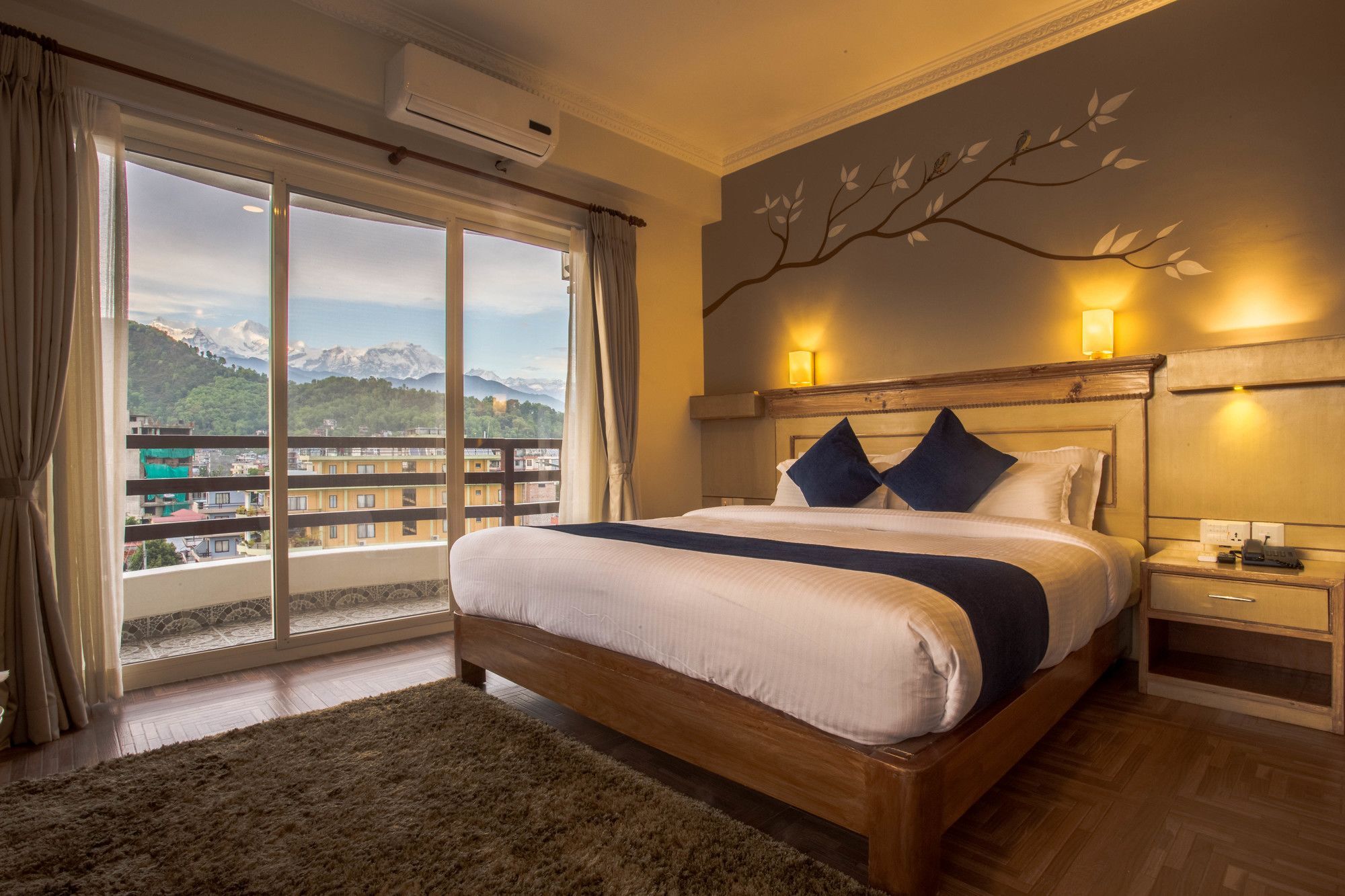 Hotel White Pearl Pokhara Luaran gambar