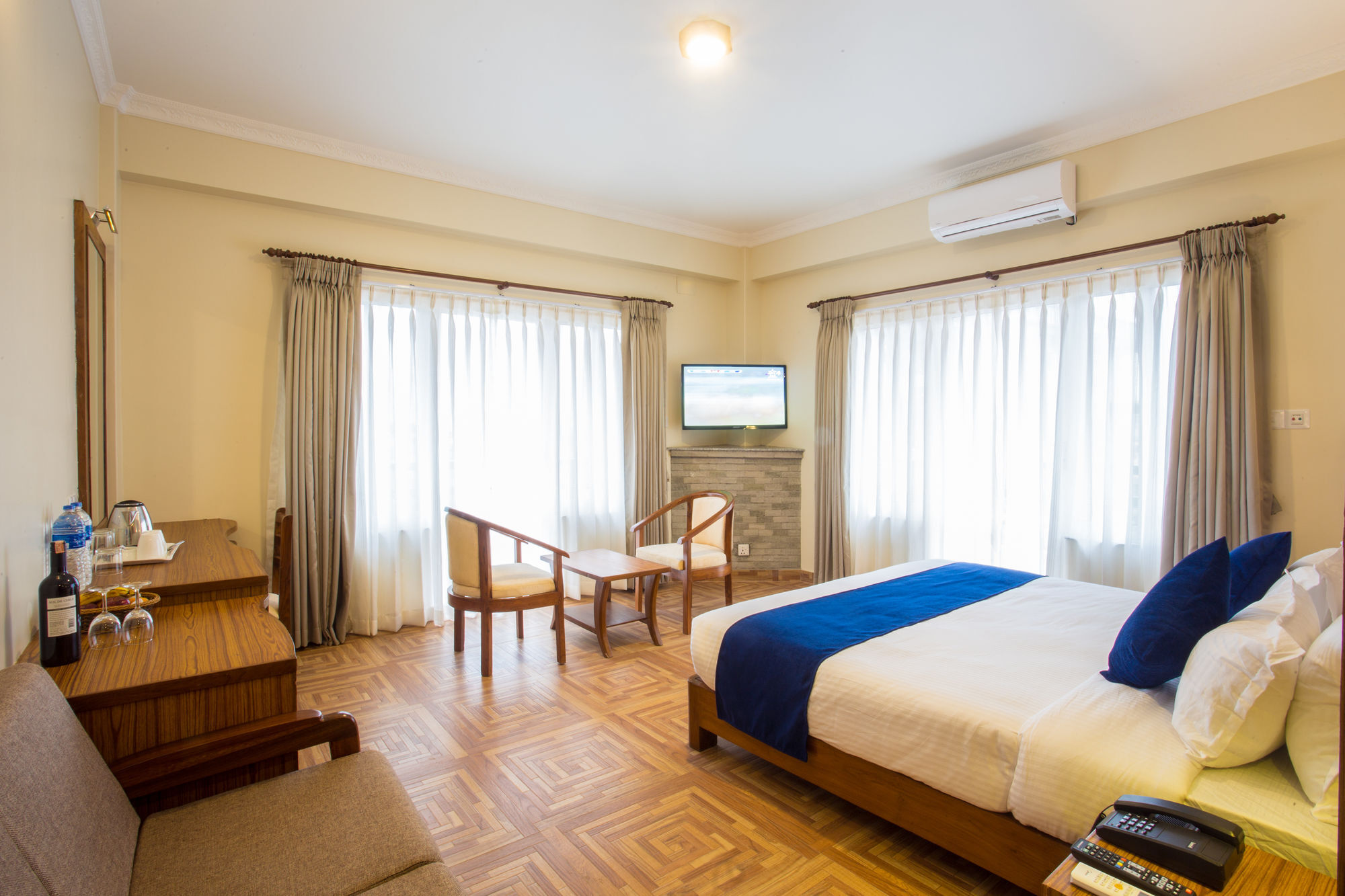 Hotel White Pearl Pokhara Luaran gambar